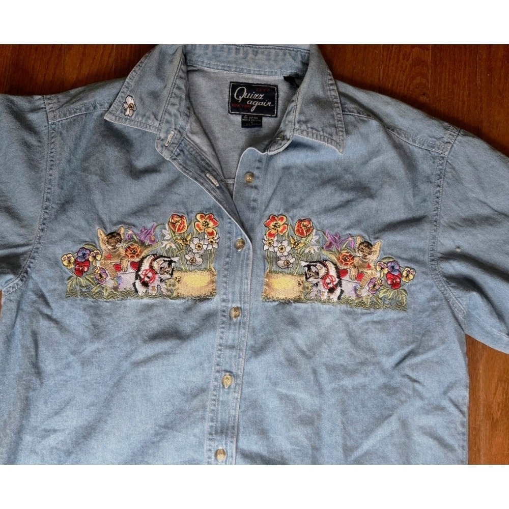 VTG Lets Quizz Again Cat Floral Embroidered Denim Button Down T Shirt Womens SM